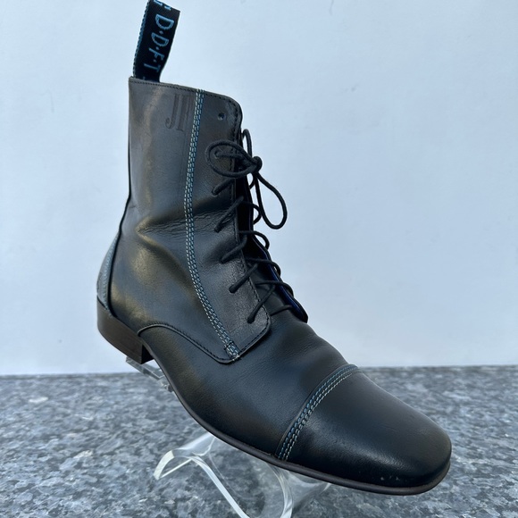 John Fluevog Black Leather Lace up Ankle Boots men’s Size 7. - Picture 2 of 13